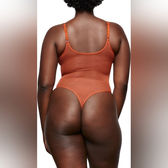 NWT SKIMS ULTRAFINE MESH UNDERWIRE BODYSUIT IN CHILE SIZE XXS - Picture 3 of 7